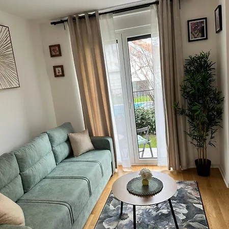 Apartment Vuk *